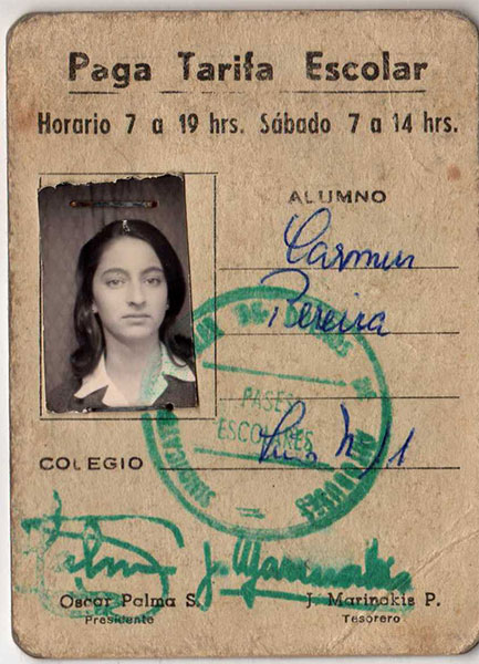 Carnet escolar de Reinalda Pereira. Archivo familiar.