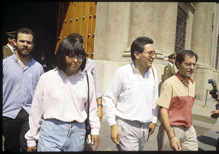 Carmen Gloria Quintana en Chile, en 1991. Archivo diario La Nación. Universidad Diego Portales. 