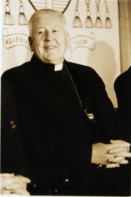El nombramiento de Juan Francisco Fresno como nuevo arzobispo de Santiago en reemplazo de Silva Henríquez fue celebrado por el régimen militar. No así en la Vicaría. Fundación Documentación y Archivo de la Vicaría de la Solidaridad.